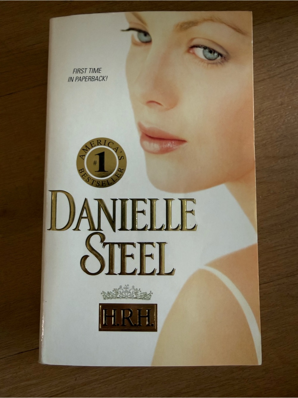 📚3 for $12📚 Danielle Steel "H.R.H." Paperback - White & Gold Cover